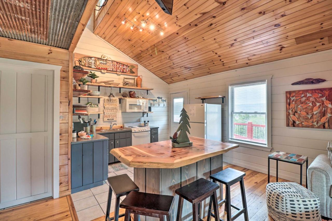 Cheery Pet-Friendly Studio With Shared Fire Pit ماونتن فيو المظهر الخارجي الصورة